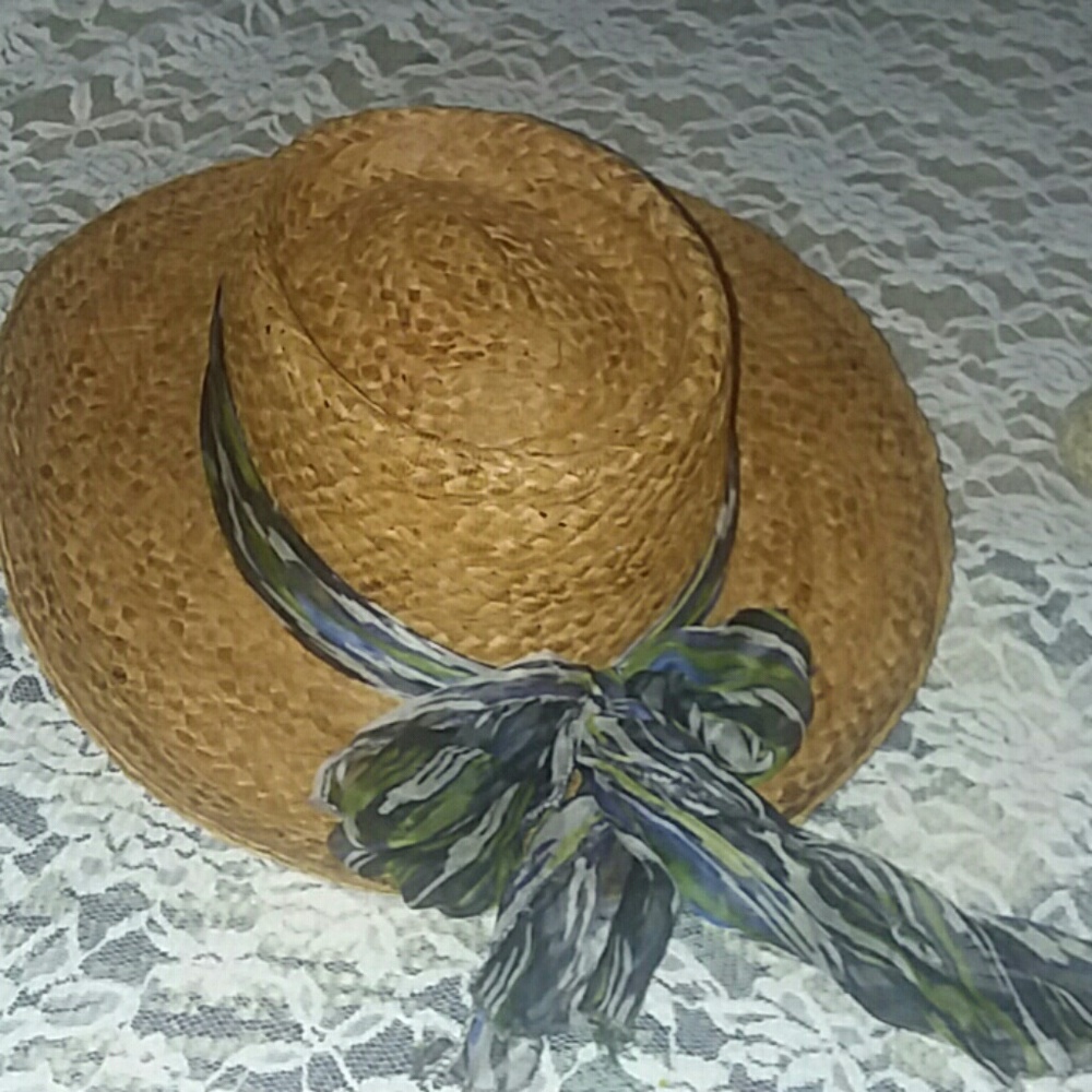 Scala hat - Picture 2 of 5